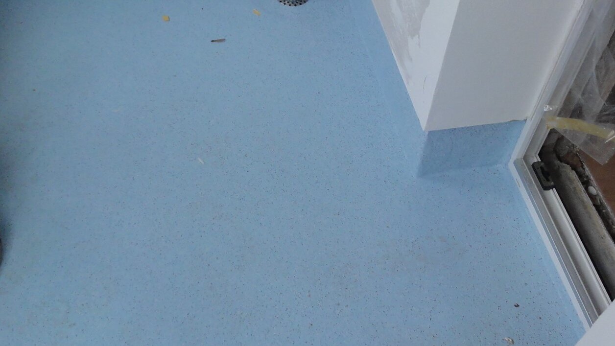 Flüssigkunststoff als Balkonabdichtung bei Sanierung.