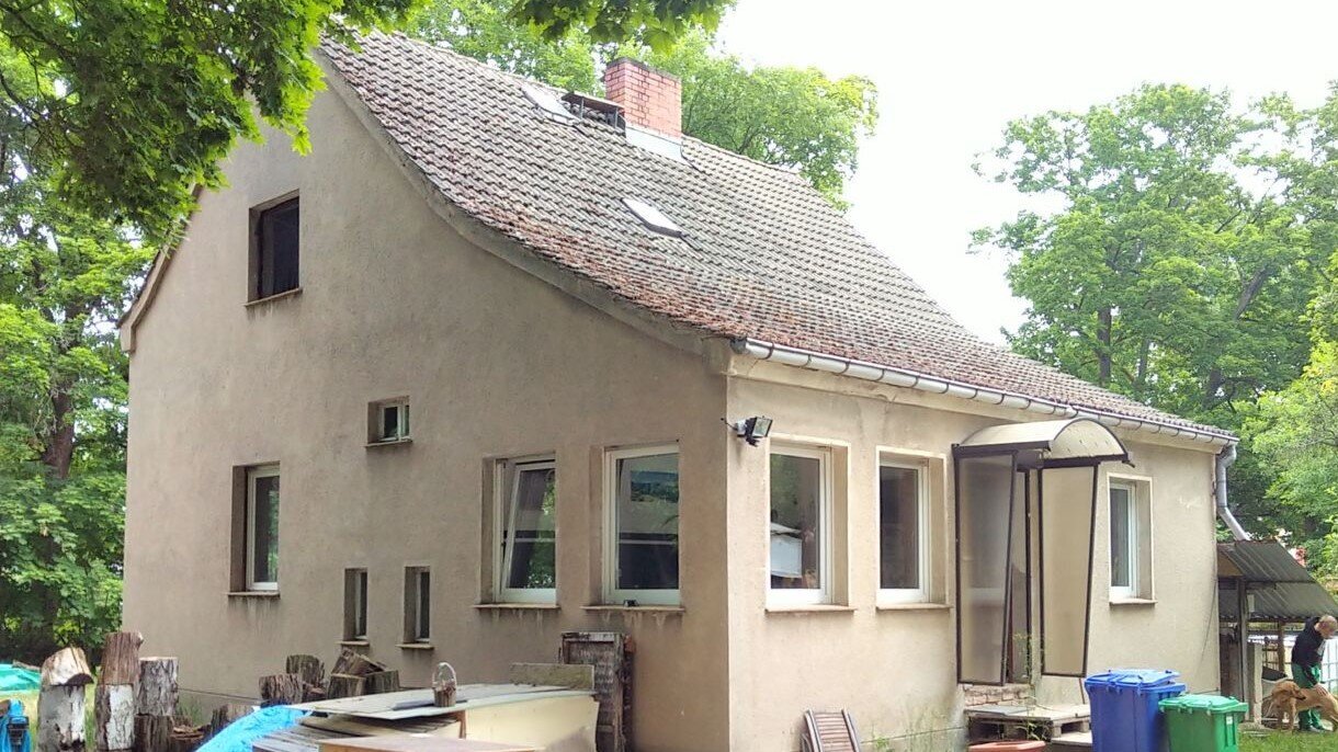 Die Erstellung eines Bauantrags für einen Altbau mit Anbau.