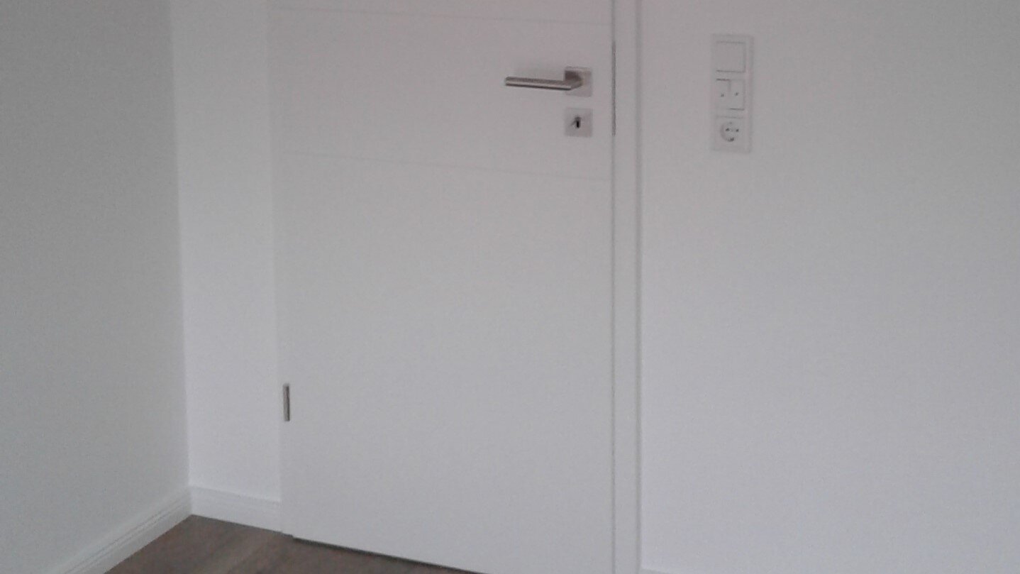 Neue Innentüren nach Grundrissveränderung.