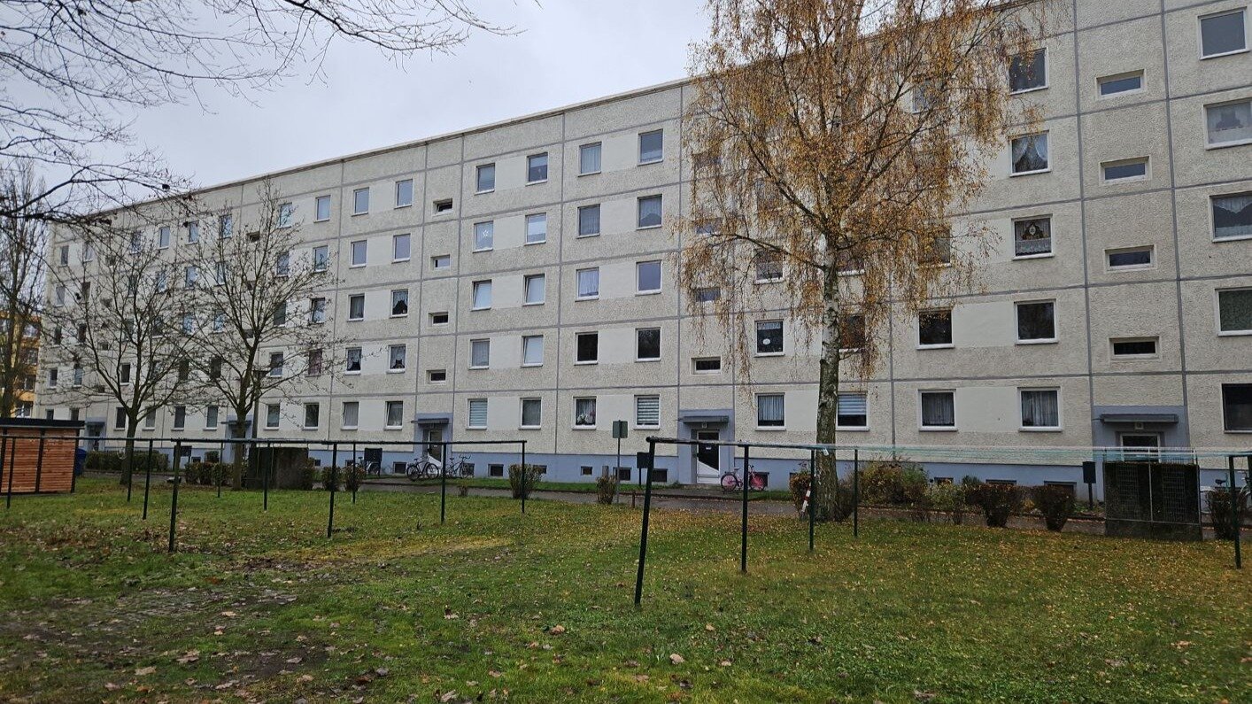 Plattenbau der DDR energetisch unsaniert